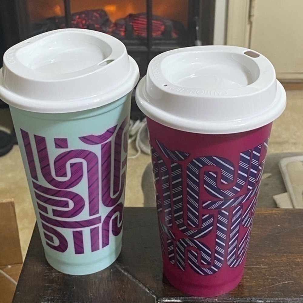 Starbucks Holiday Color Changing Cups-set of 2​